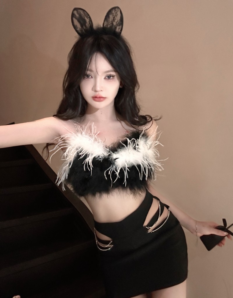 實拍~辣妹秋冬毛毛性感抹胸短款吊帶+鏤空半身裙兩件套套裝女