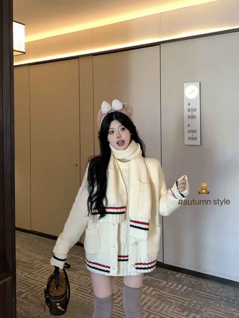 實拍~帕丁頓記事薄高克重大毛衣開衫女套頭圍巾三件套