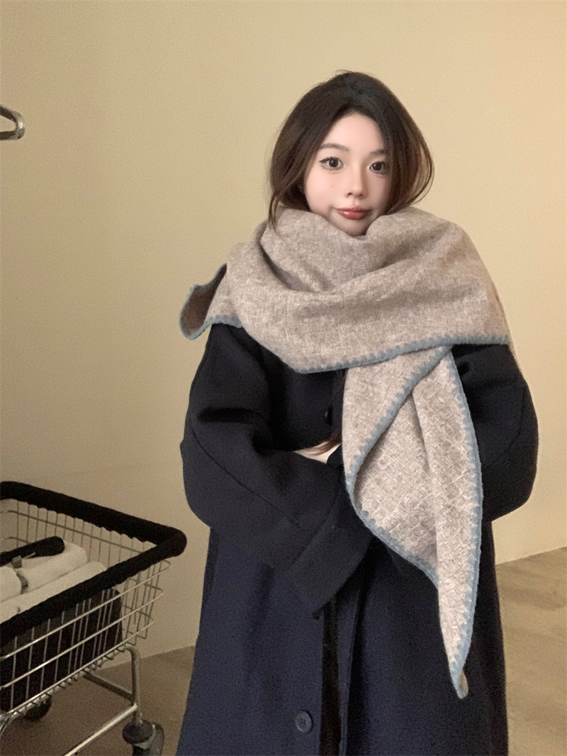 實拍氛圍感小香風超軟披肩斗篷保暖大三角巾圍巾針織外搭披風