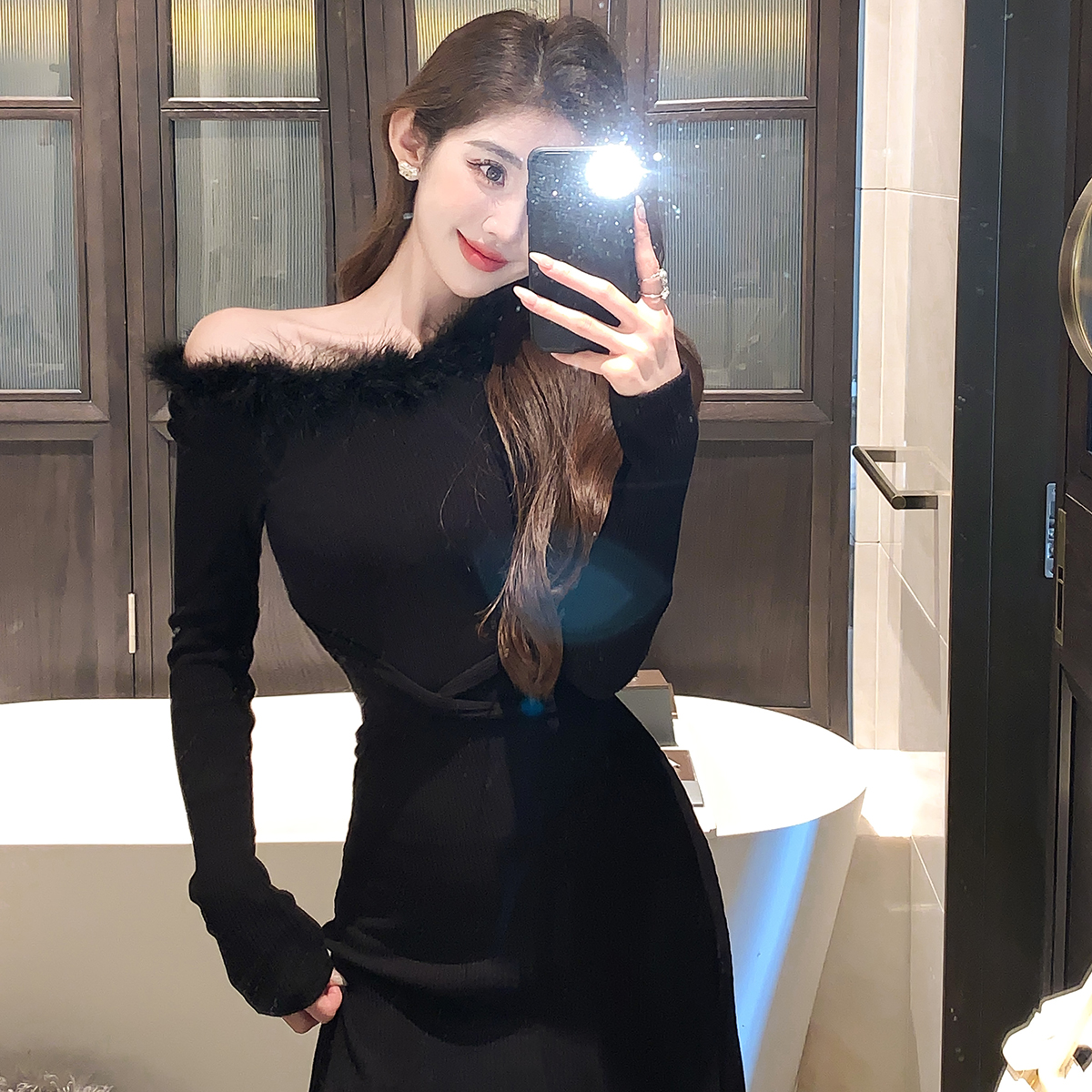 實拍秒變領口毛毛顯瘦針織連衣裙女冬季設計款高腰長裙子