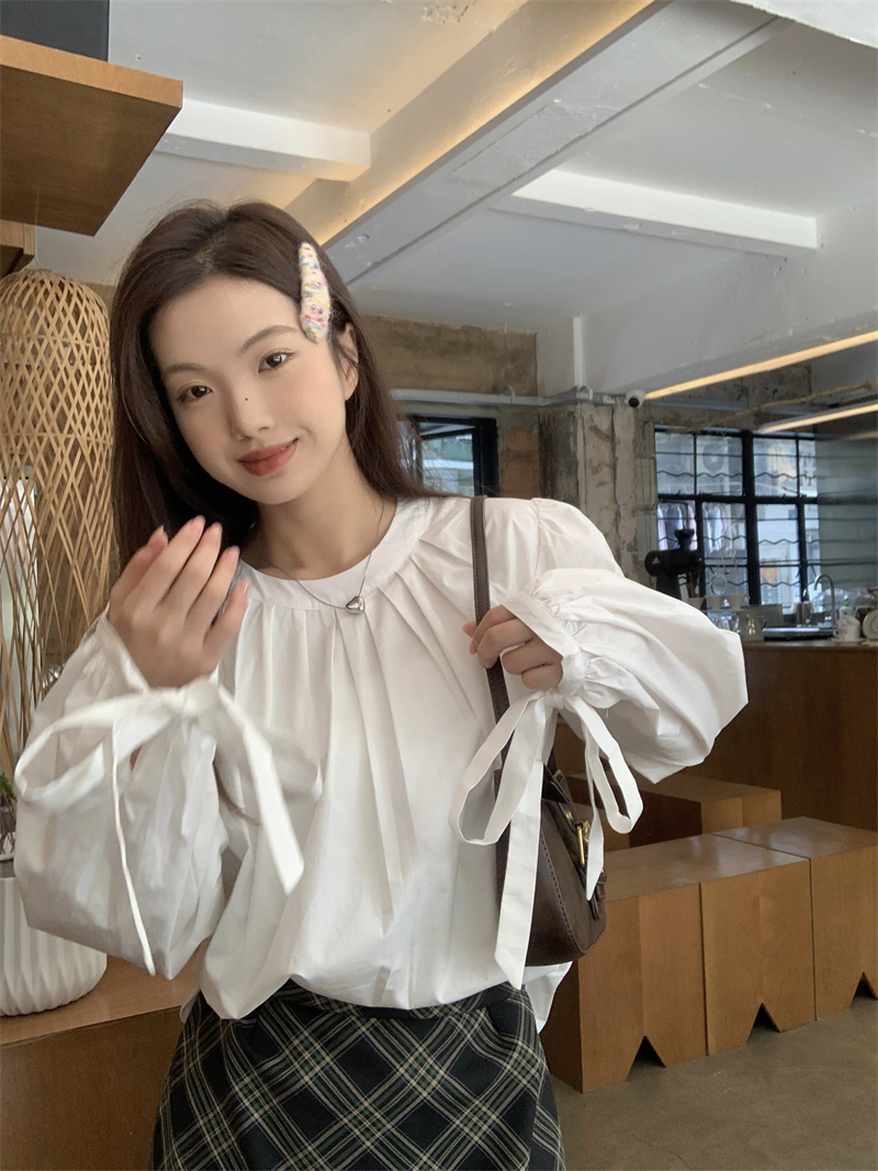 實拍 2023秋季新款純色燈籠袖系帶襯衫設計感百搭圓領上衣女