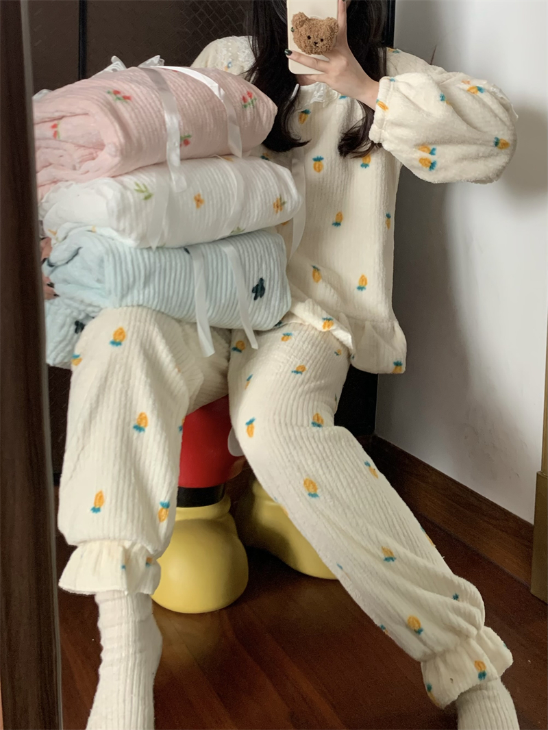實拍秋冬加絨加厚保暖家居服菠蘿仙人掌蕾絲拼接珊瑚絨套裝