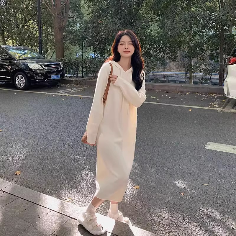 配大衣長裙子寬鬆顯瘦連帽針織連衣裙女長款秋冬內搭裙打底毛衣裙