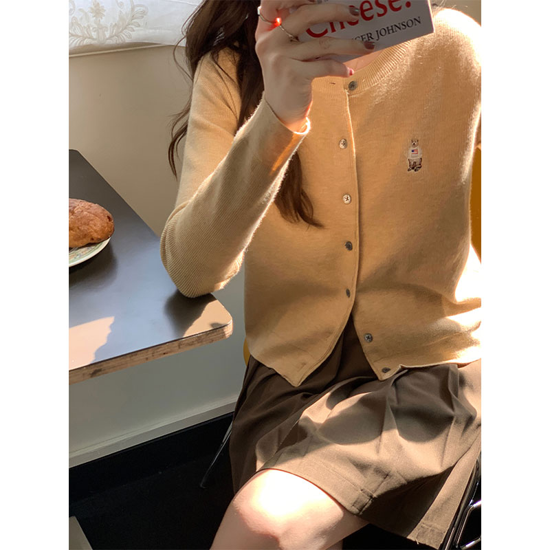 Actual shot of 2023 autumn and winter college style new sweater for women Korean style loose outer wear round neck short small coat