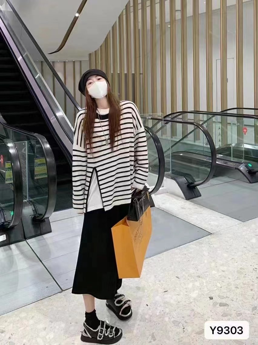 秋冬新款韓版潮流圓領撞色條紋開叉氣質長袖上衣女