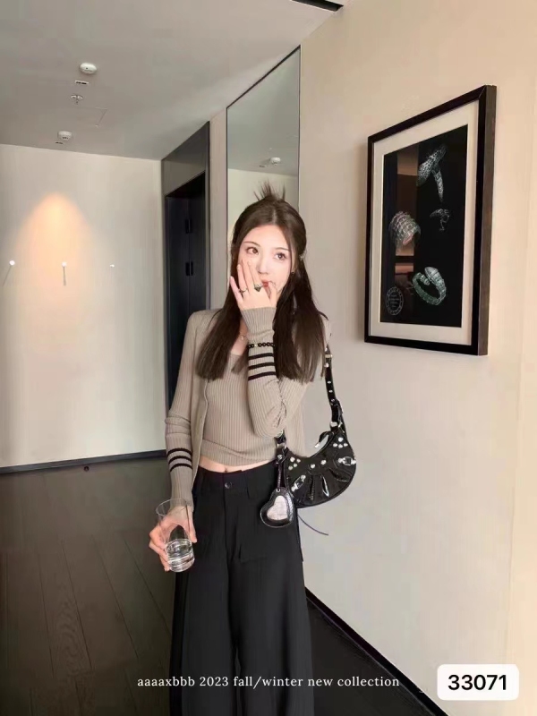 法式休閒套裝吊帶針織開衫外套女早秋季新款女修身顯瘦百搭兩件