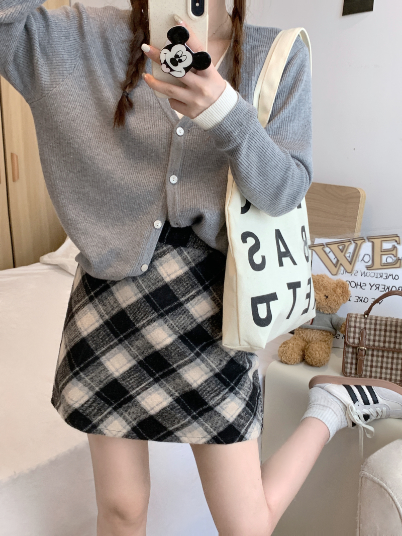 實拍 毛呢格子半身裙女秋冬小個子冬天配毛衣百搭包臀a字短裙