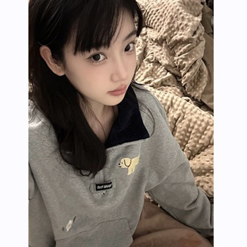 檸珂蓓日系花灰色polo領半拉鏈衛衣小狗刺繡早春新款衛衣女寬鬆潮