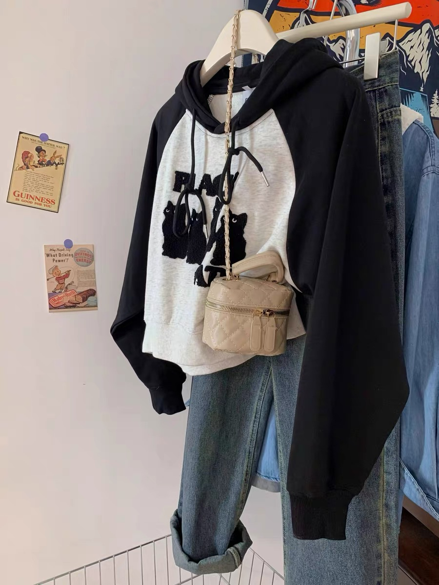 華棉復牛奶絲官圖插肩連帽套頭長袖衛衣女短款帽衫