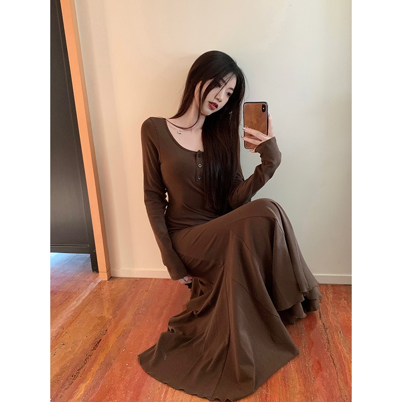設計感修身顯瘦長袖咖色連衣裙女秋季收腰包臀裙魚尾裙黑色長裙子