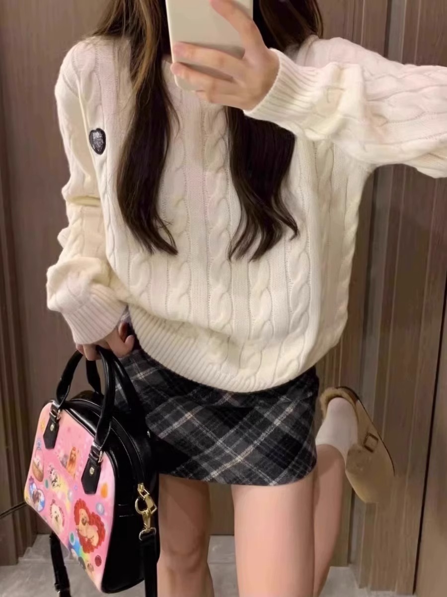 綿羊絨#圓領套頭麻花毛衣女秋冬寬鬆慵懶風刺繡針織外套軟糯顯瘦