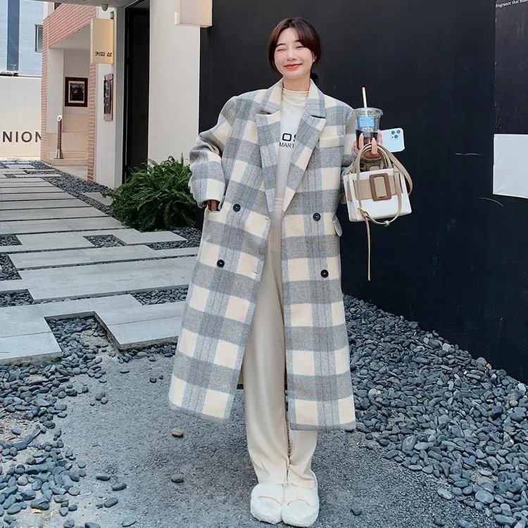 赫本風毛呢外套女秋冬季2023年新款高級感炸街中長款呢子大衣加厚