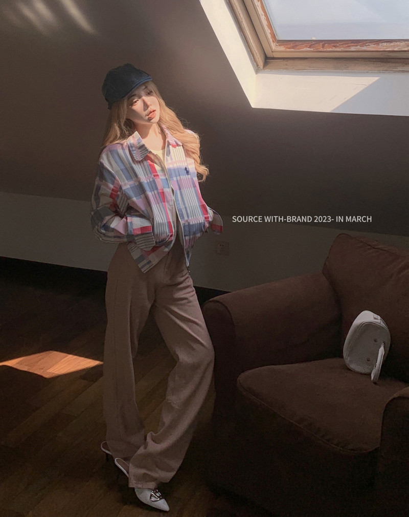Real shot of American plaid embroidered Polo collar jacket for women autumn and winter college style retro baseball uniform top