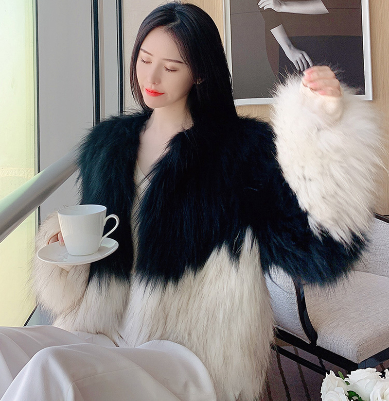 2023 winter new imitation fox fur contrasting color fur coat for women Korean style short gradient slimming plush coat