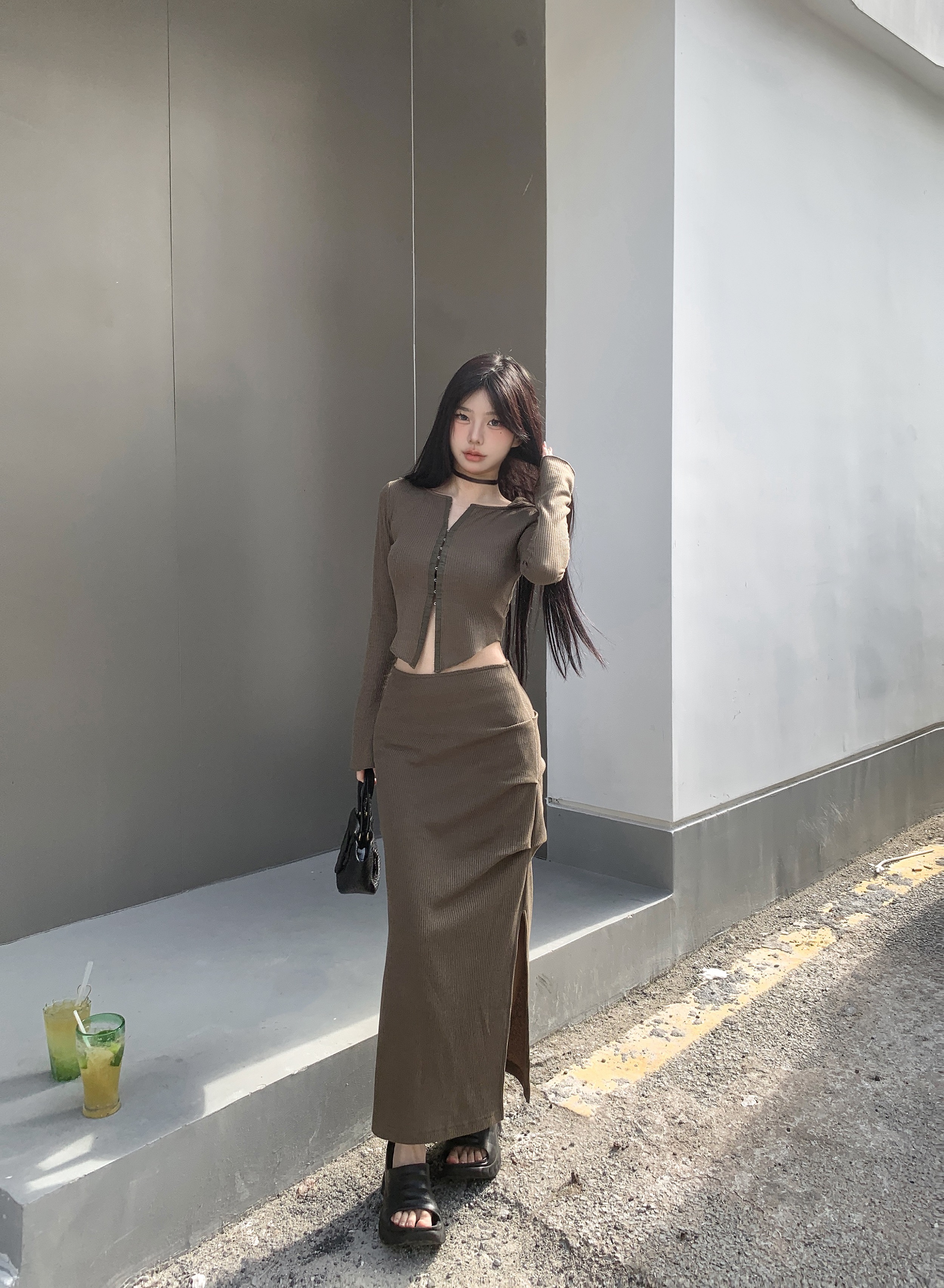 實拍~辣妹套裝收腰連帽開衫上衣女高腰開叉包臀半身裙兩件套
