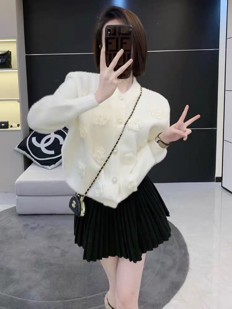 小香風法式復古重工立體花朵刺繡洋氣仿貂絨毛衣開衫女外套秋