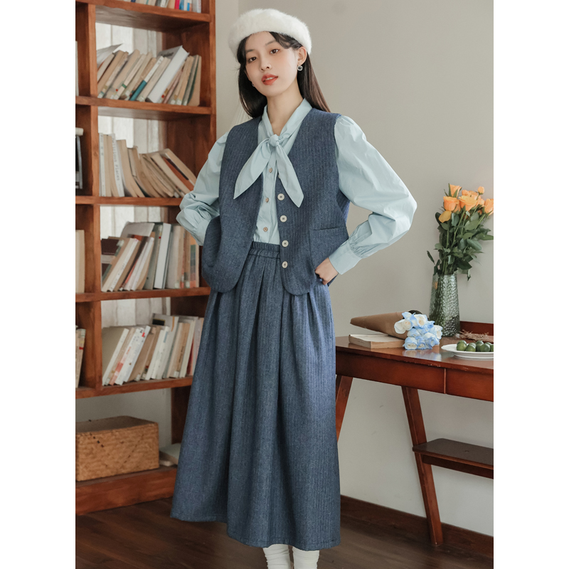 A set of no less than 297 real-shot autumn and winter retro temperament and high-end suit