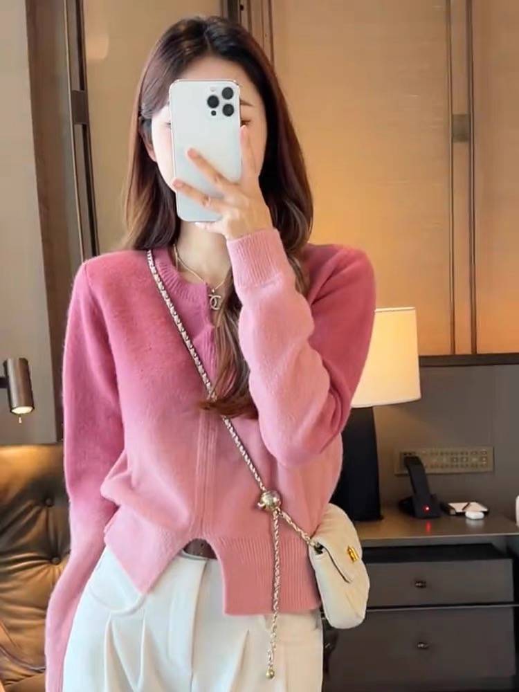 時尚漸變長袖毛衣上衣女今年流行漂亮小衫設計感開叉氣質針織衫秋
