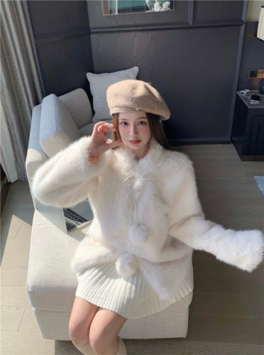 Real shot ~ 2023 new sweet thickened fur coat + knitted pleated skirt
