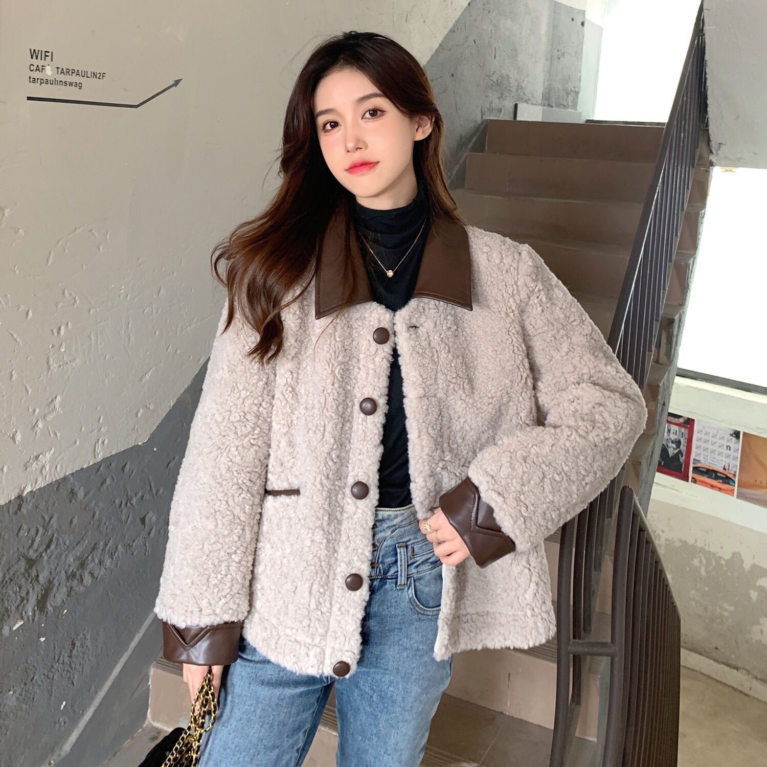 原版質量2023小香風polo領拼接羊羔毛外套女