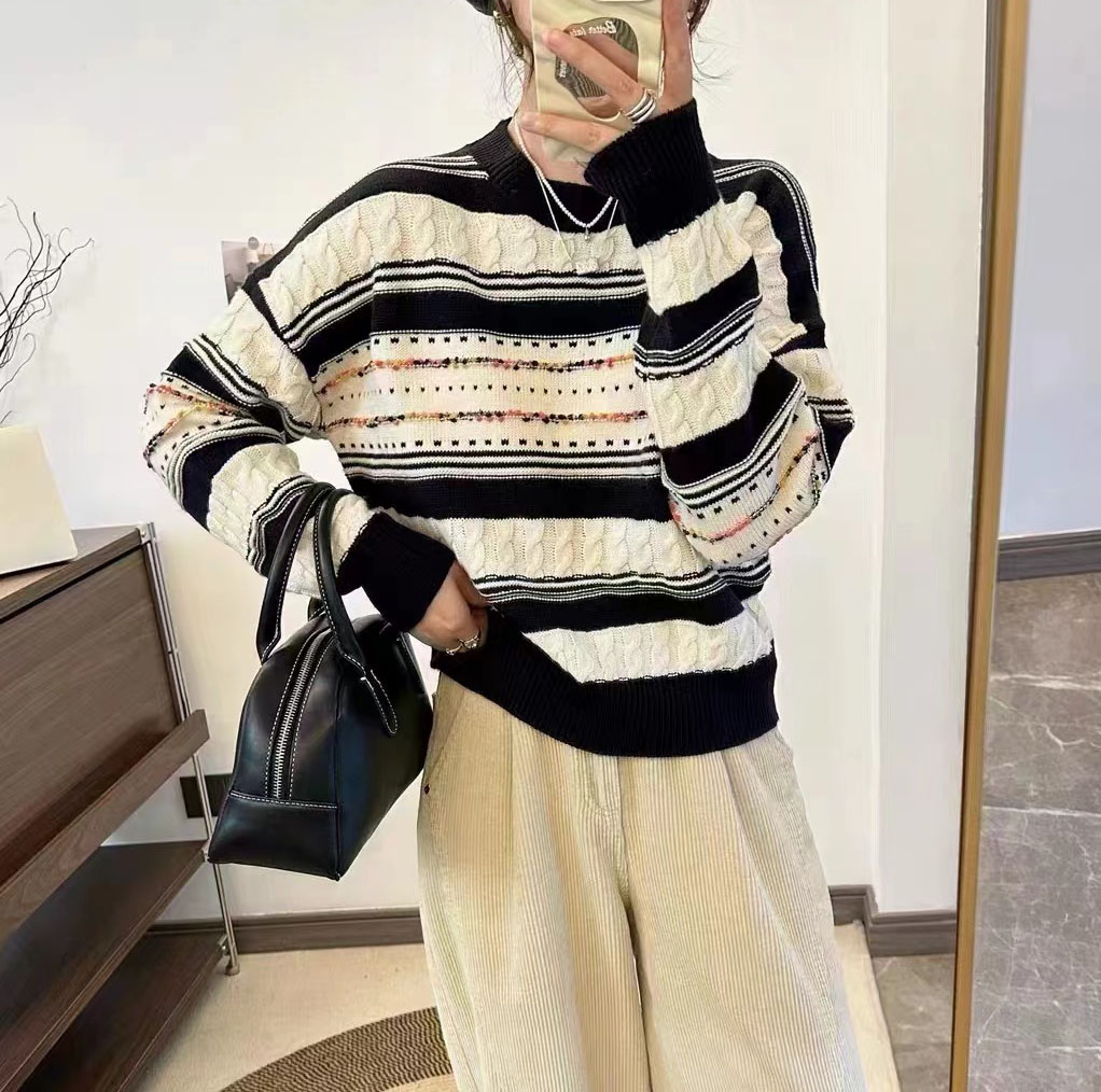 毛衣女秋冬2023新款時尚網紅設計感小眾女裝針織衫寬鬆上衣潮