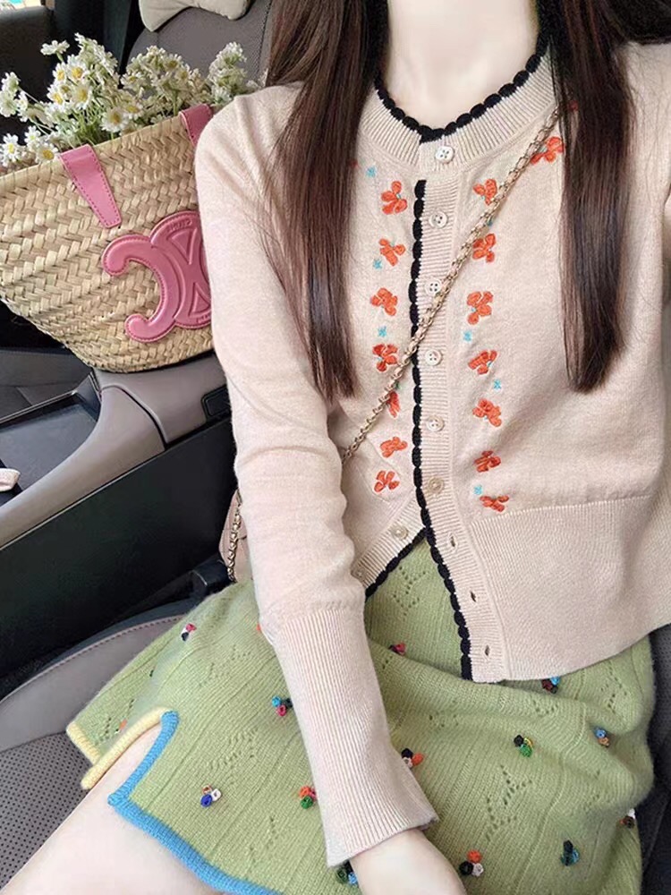 刺繡短款長袖毛衣針織衫女秋季早秋秋冬新款修身加厚外搭開衫外套