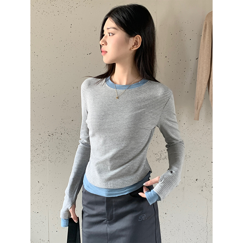 實拍假兩件撞色條紋長袖T恤女內搭秋季短款修身不規則正肩上衣