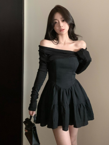 一字肩小众显瘦短裙子气质黑色设计感褶皱a字裙长袖连衣裙春季女