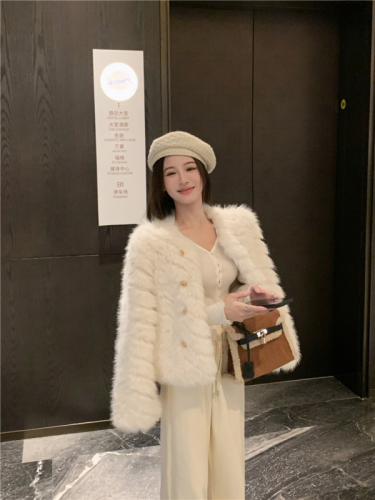 Actual shot~French style loose small fragrance style high-end fur imitation fur jacket for women