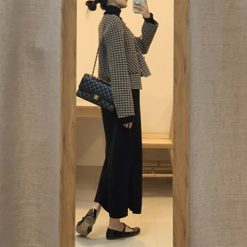 長袖赫本風黑色針織連衣裙子女早秋冬季2023新款高領內搭長裙套裝