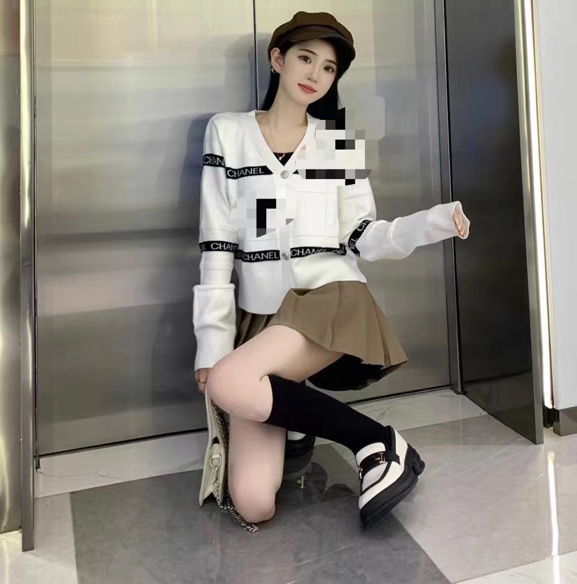 針織開衫外套女2023年歐洲站秋冬新款歐貨字母條紋V領修身打底衫
