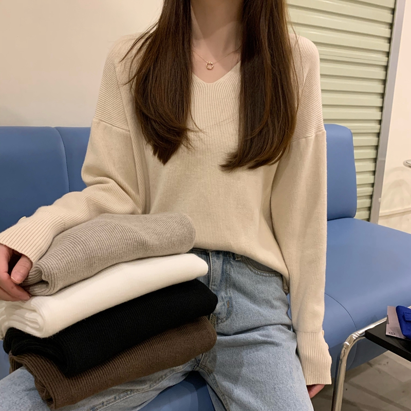 秋季慵懶風復古港味日系v領毛衣女士寬鬆外穿加厚套頭打底針織衫