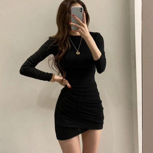 South Korea's  autumn and winter tea style pleated long-sleeved butt-covering skirt age-reducing temperament waist slimming hot girl tight dress