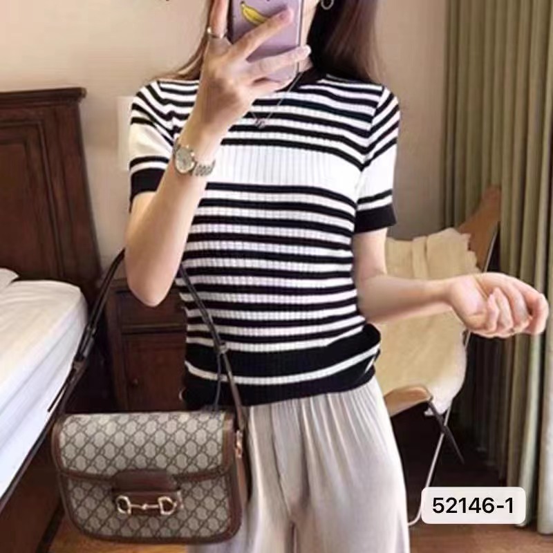 新款設計感洋氣圓領經典條紋百搭短袖上衣女