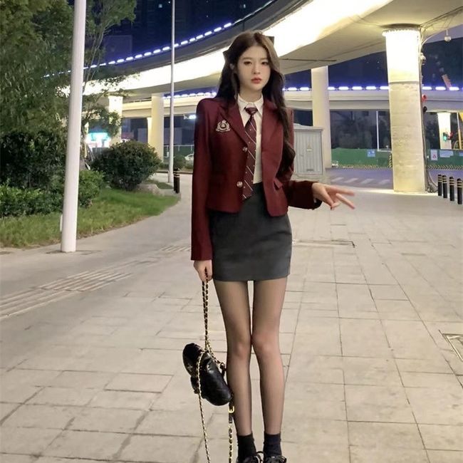 2023 New British College Style Commuting Temperament Blazer Trendy Autumn Fashion Slim Slim Long Sleeve Short Jacket