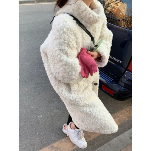 Lamb wool Korean style long coat with knee-length design and chaebol family imitation rabbit fur with thickened loose stand-up collar