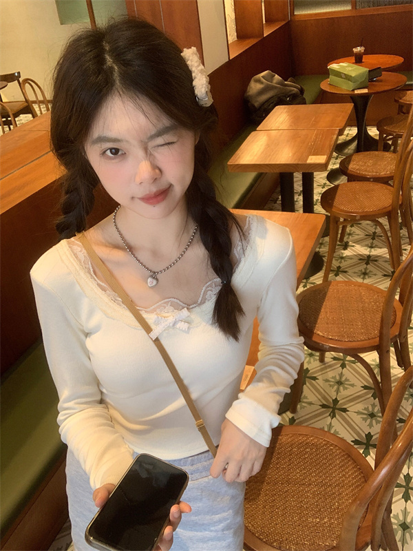 實拍   秋季設計感內搭磨毛花朵蝴蝶結打底上衣