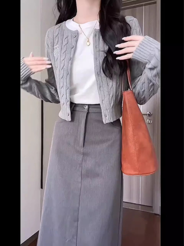 Academic Style Poppy Flower V-Neck Knit Soft and Fluffy Women's Short Cardigan  New Autumn Fashion Knit Sweater Coat