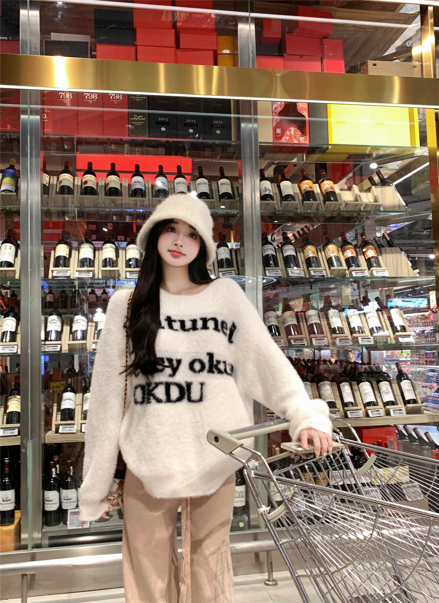 實拍~圓領馬海毛白長袖上衣女2023年新款秋冬慵懶風軟糯毛衣