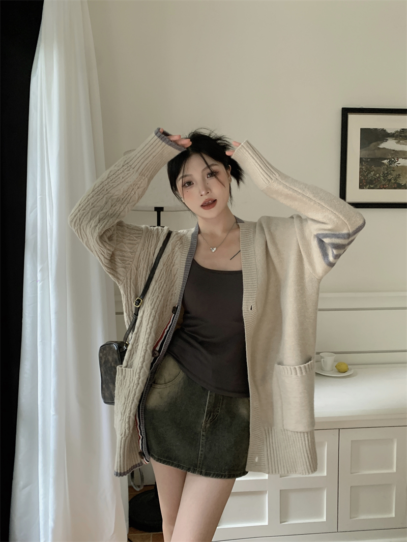 實拍：美式少女學院風休閒寬鬆不對稱復古麻花毛衣外套女早秋