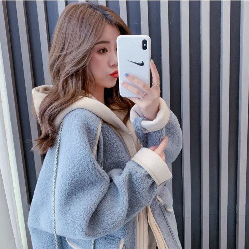 Official photo Korean version of the new retro lamb wool short coat autumn and winter large size loose and stylish age-reducing cardigan top for women