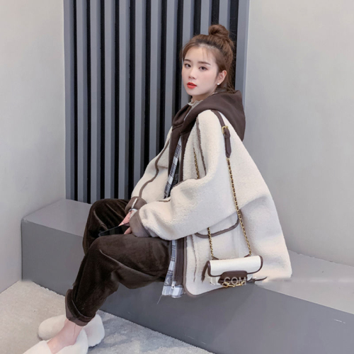 Official photo Korean version of the new retro lamb wool short coat autumn and winter large size loose and stylish age-reducing cardigan top for women