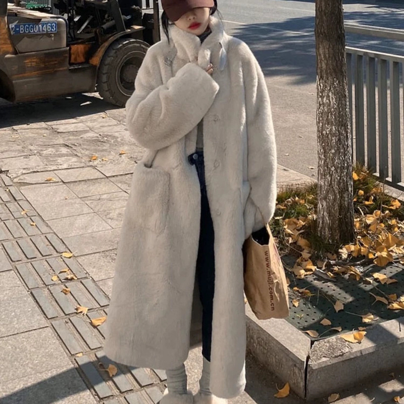Lamb wool coat for women 2023 new winter thickened loose fur one-piece long imitation fur stand collar plush coat