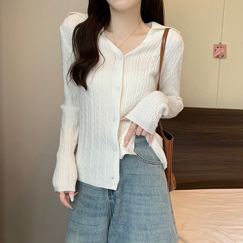 Real shot quality autumn and winter Korean version loose core-spun yarn V-neck long-sleeved top warm knitted sweater for women