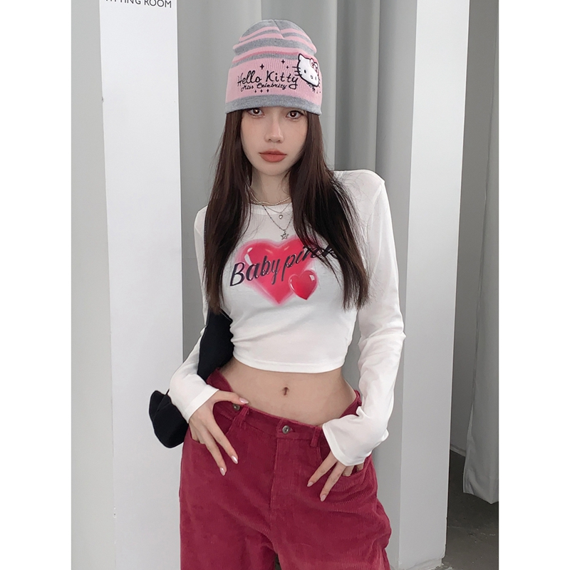 Fashionable and super popular autumn new round neck long sleeve love printed T-shirt women's short slim fit and leaky navel top trendy