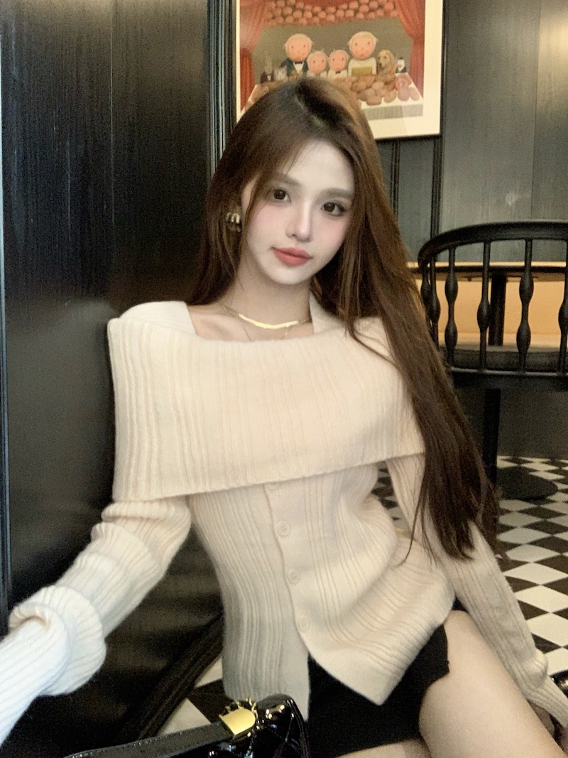 實拍 一字肩開叉打底毛衣女2023春秋高級感內搭露肩針織衫上衣