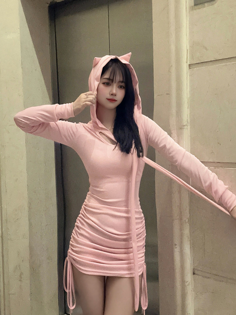 高腰辣妹粉色包臀裙V領設計小個子穿搭純欲風連衣裙夏季內搭短裙