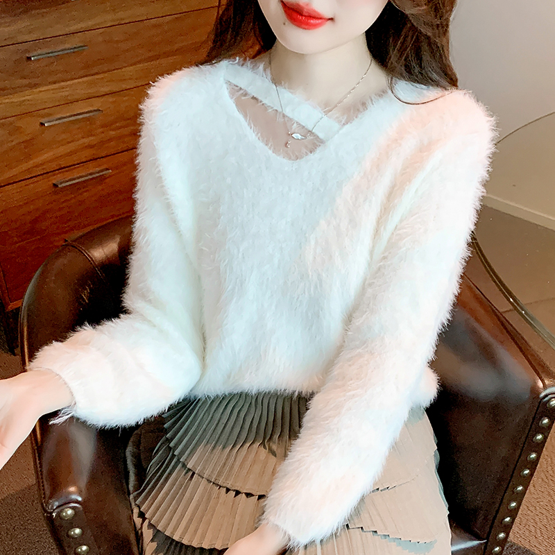 Already shipped 2023 new autumn and winter style gentle top imitation mink velvet sweater women's short long-sleeved knitted top