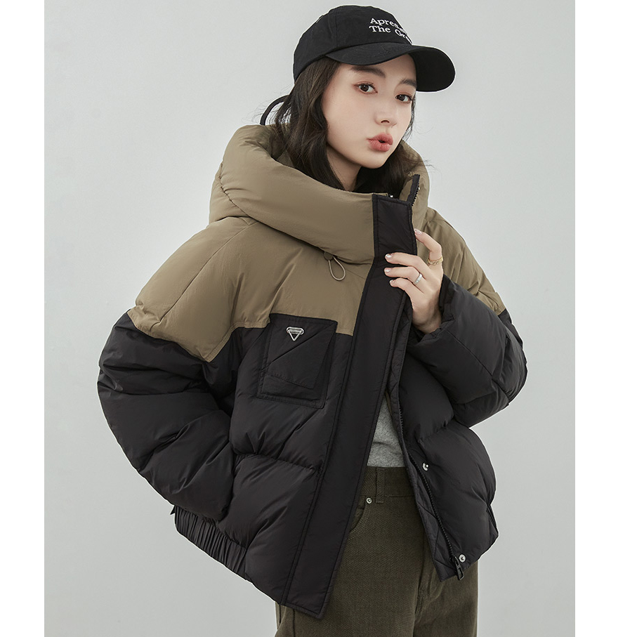 鴨鴨同款2023年秋冬新款羽絨服女短款連帽拼接小個子韓版寬鬆外套