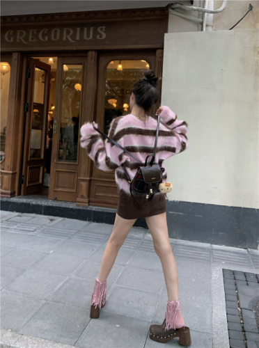 Real shot of autumn and winter striped sweater, irregular raw edge knitted cardigan jacket, V-neck long-sleeved sweater